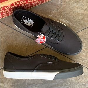 Vans Shoes Vans Authentic Mono Bumper Blacktrue White Wmns